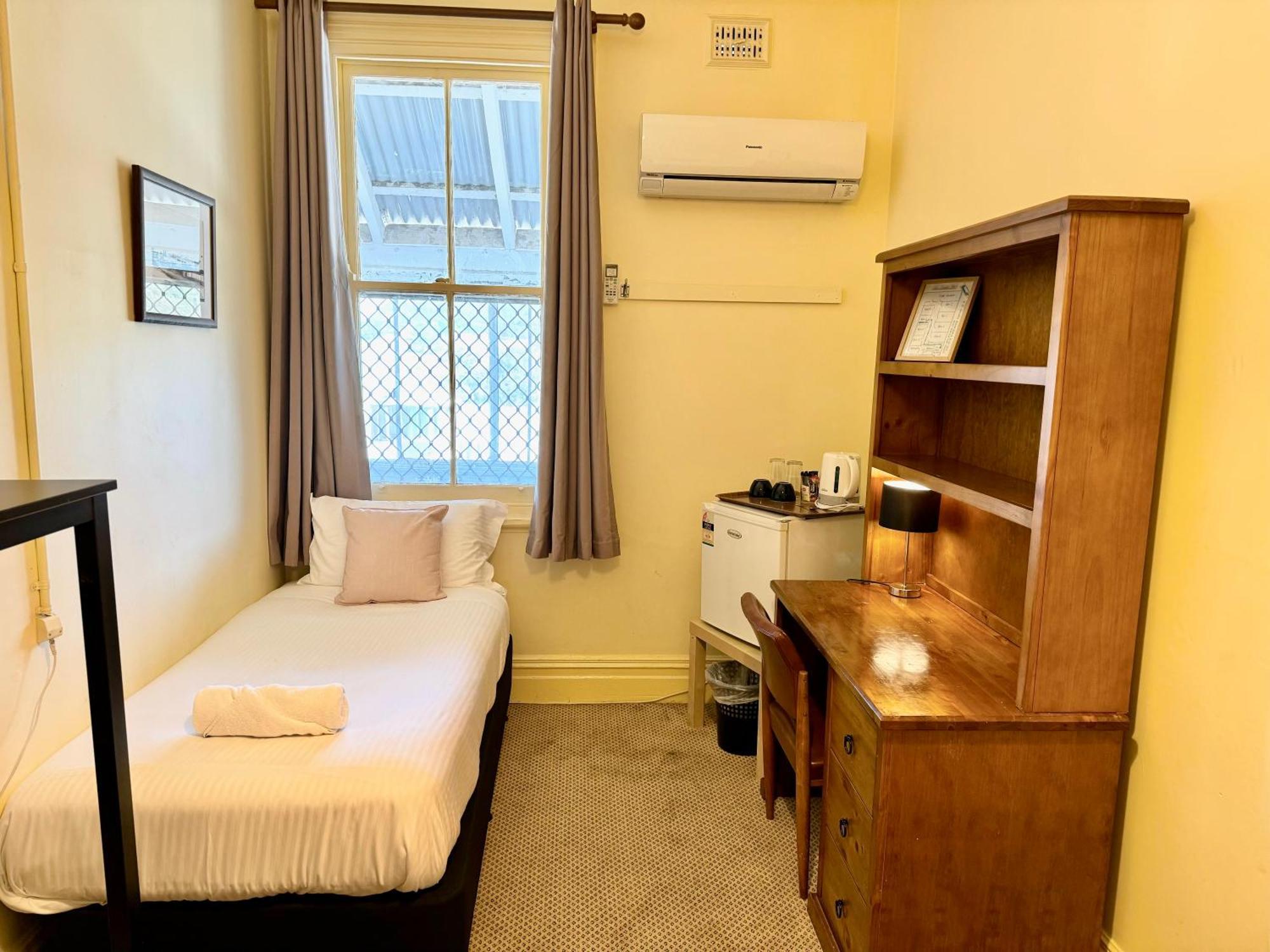 The Commercial Hotel Wallerawang Quarto foto